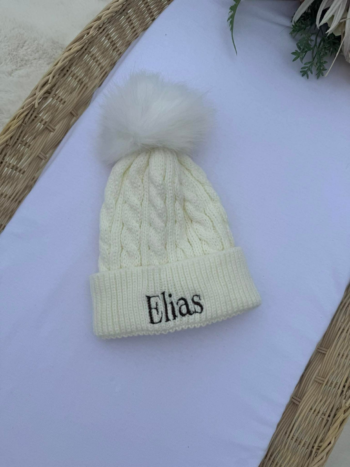  Knit Single Pom Pom Beanie