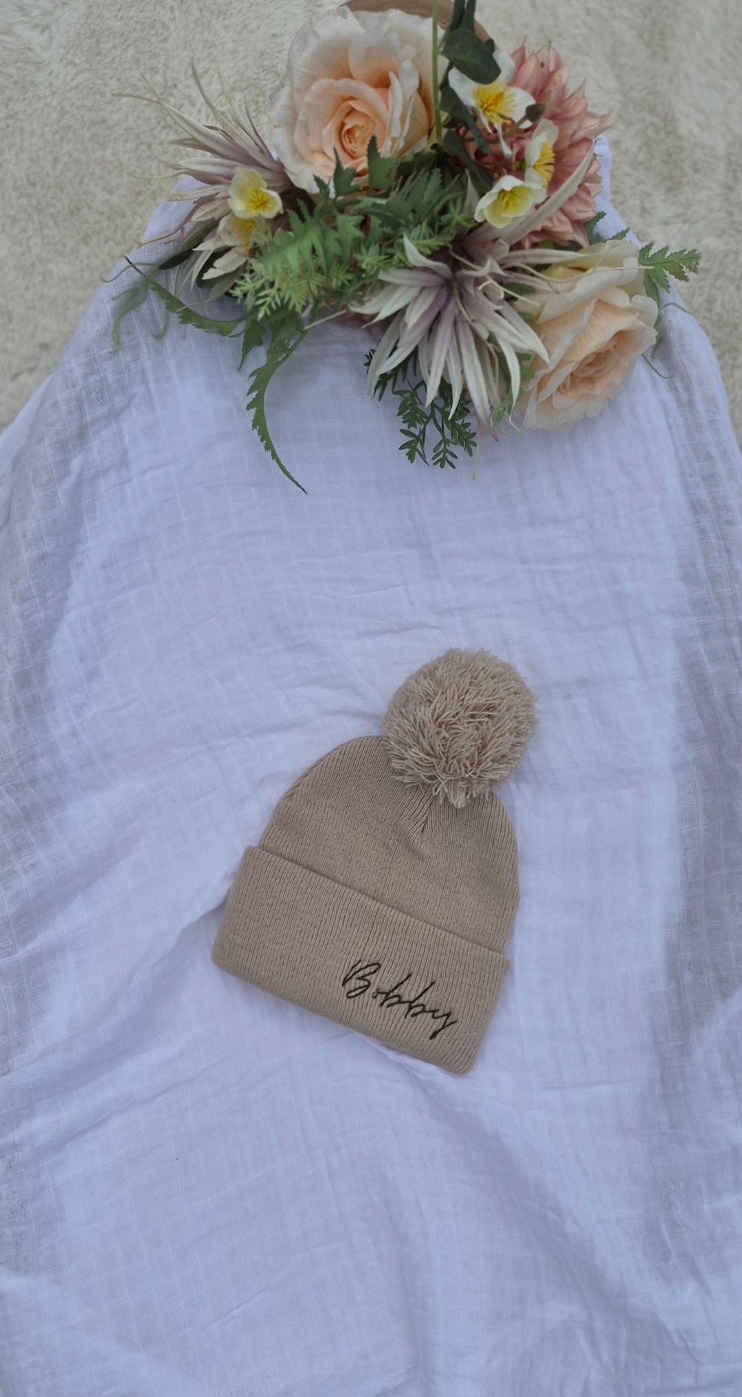  Knit Single Pom Pom Beanie