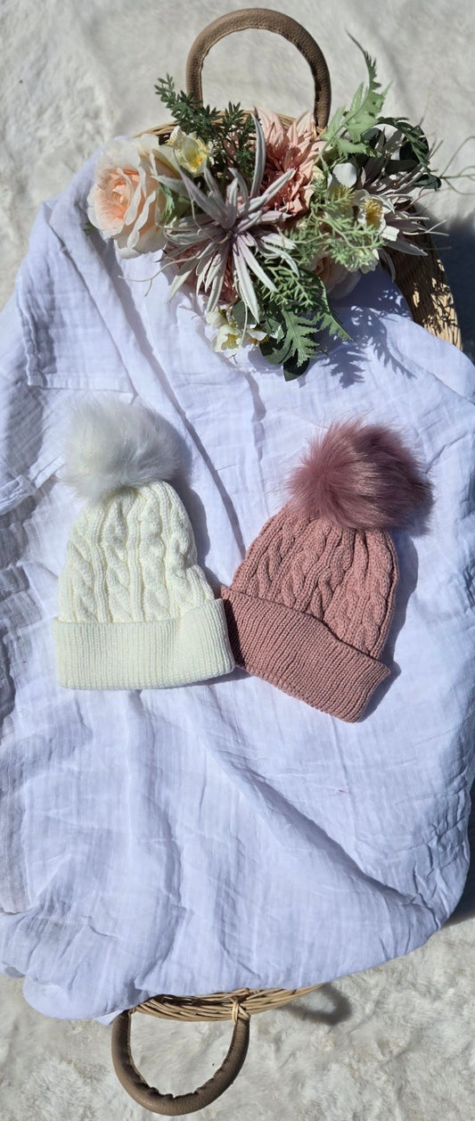 Knit Single Pom Pom Beanie